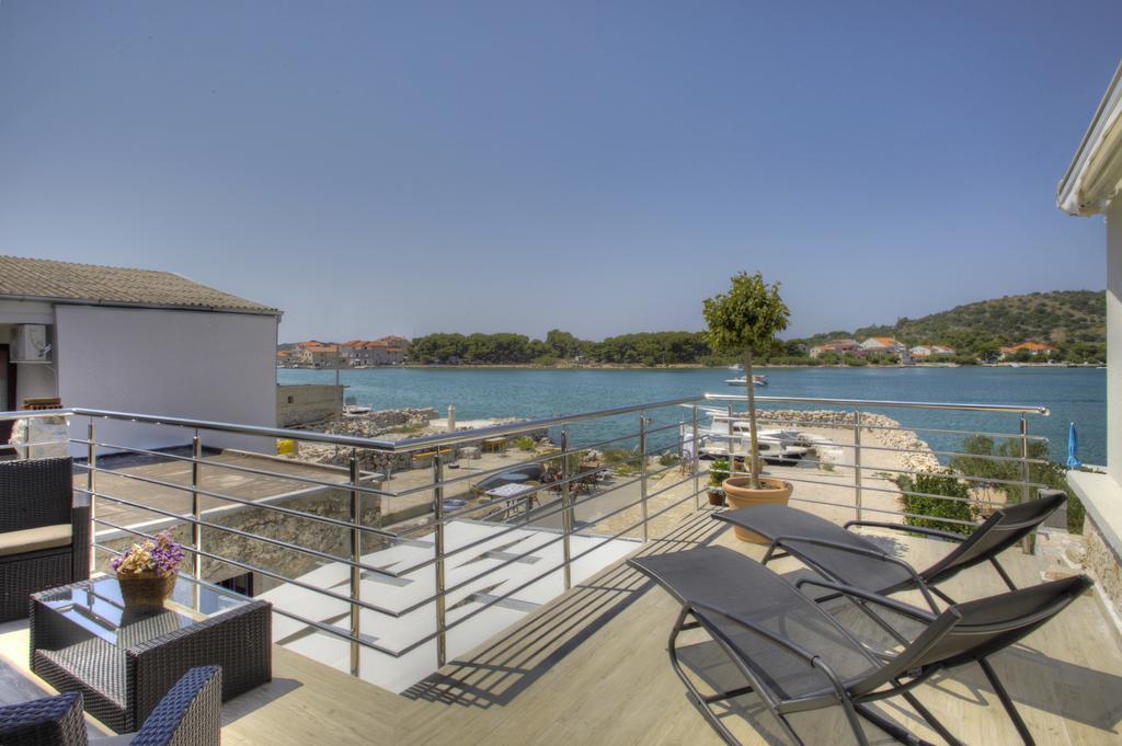 Waterfront - Sailor's Delight Holiday home