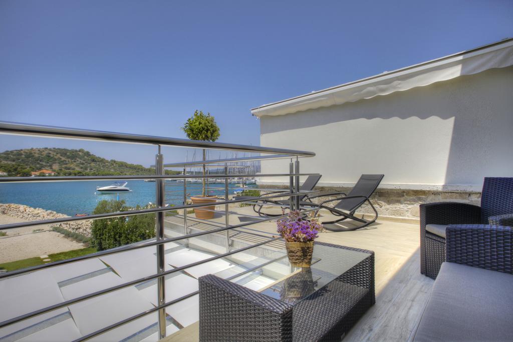 Waterfront - Sailor's Delight Holiday home